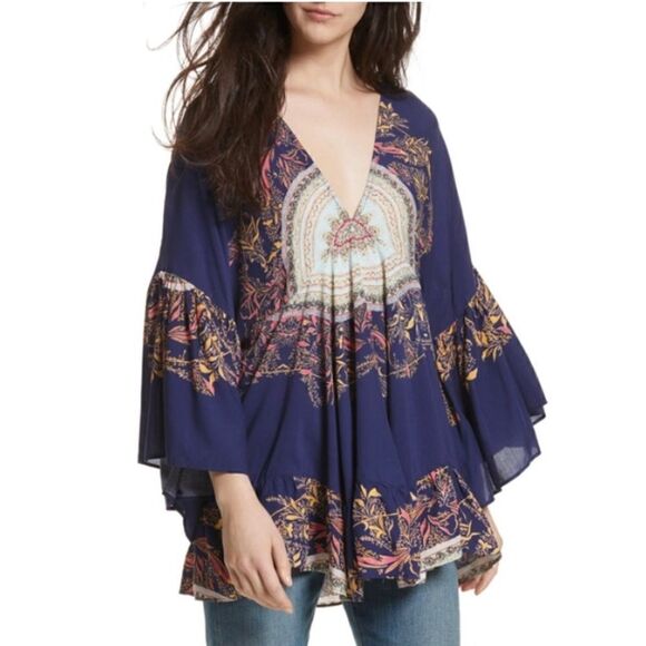FREE PEOPLE The Sunset Dreams Ruffle Top in Blue Size Medium - Picture 1 of 15